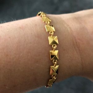 NWOT Ettika 18K Gold Plated Squares Bracelet